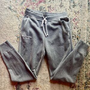 🫶🏻🌺Abercrombie & Fitch Gray Joggers🌺🫶🏻
